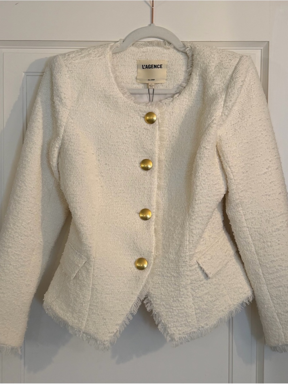 NEVER WORN L'AGENCE Women's Ivory Bouclé Button Jacket. Size 4.